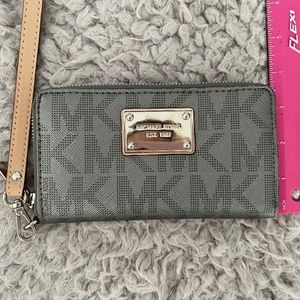Michael Kors Wristlet